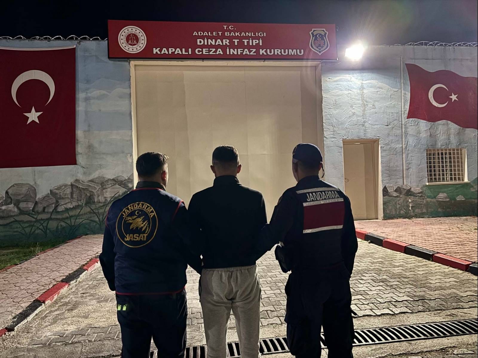 Evciler de 3 Evden Ziynet Eşyası Çalan Şüpheli Tutuklandı